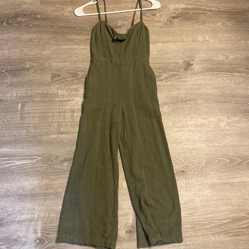 Abercrombie army green capris length jumpsuit